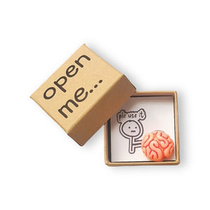 Open Me – Funny Anatomical Brain Figurine Prank Box